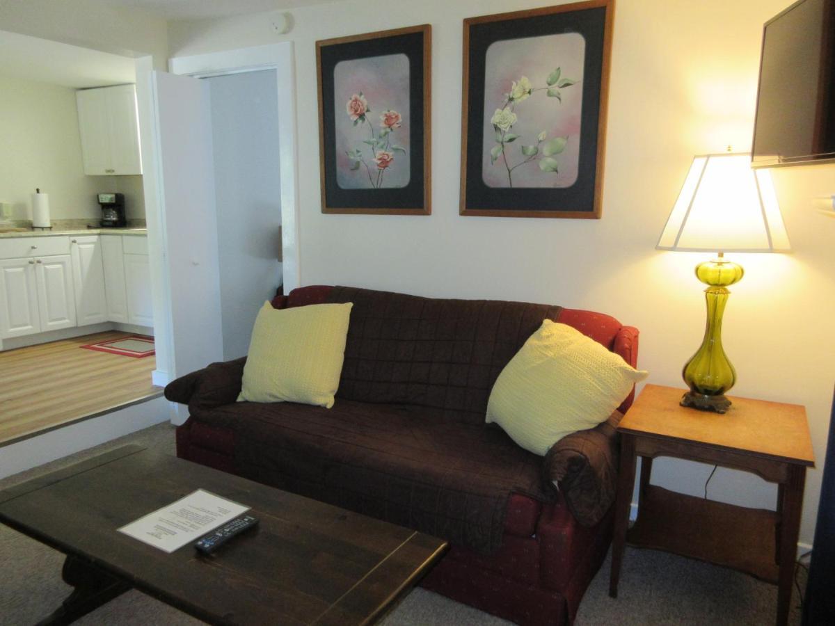 Mcgregor Inn Motel Wilton 外观 照片