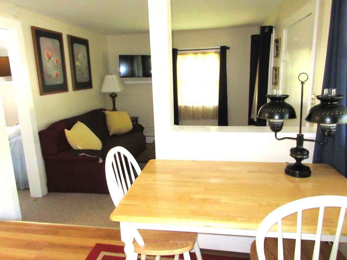 Mcgregor Inn Motel Wilton 外观 照片