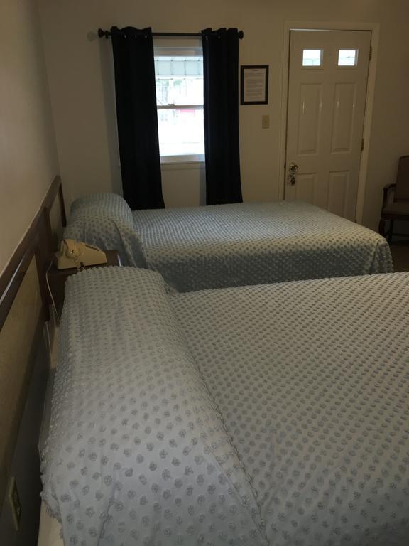 Mcgregor Inn Motel Wilton 外观 照片