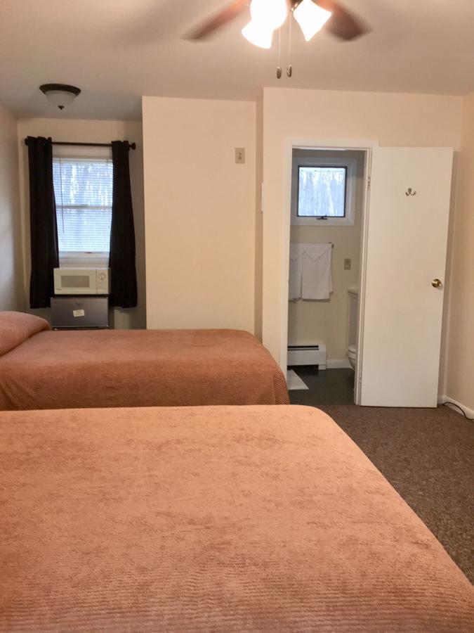 Mcgregor Inn Motel Wilton 外观 照片
