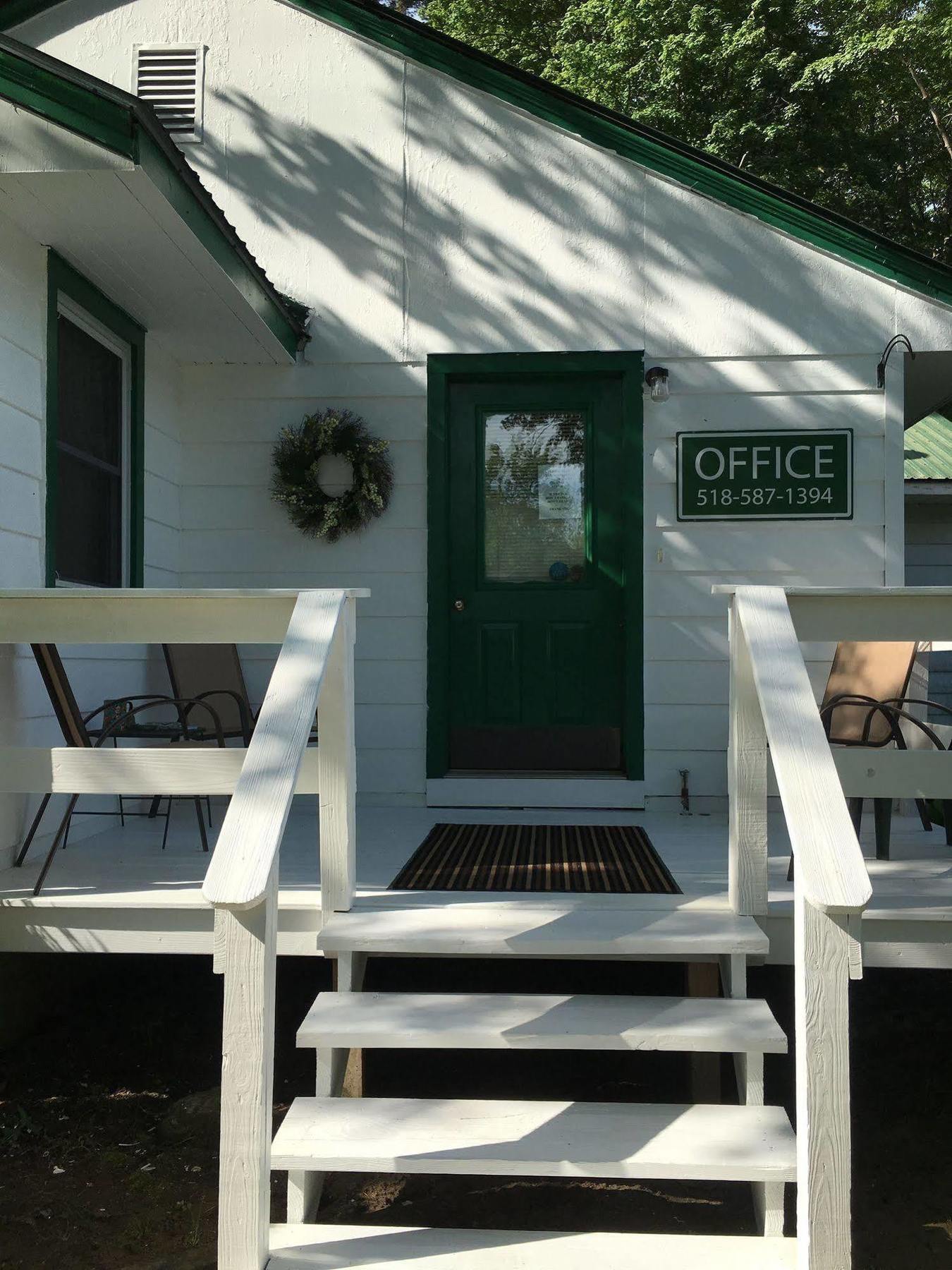 Mcgregor Inn Motel Wilton 外观 照片