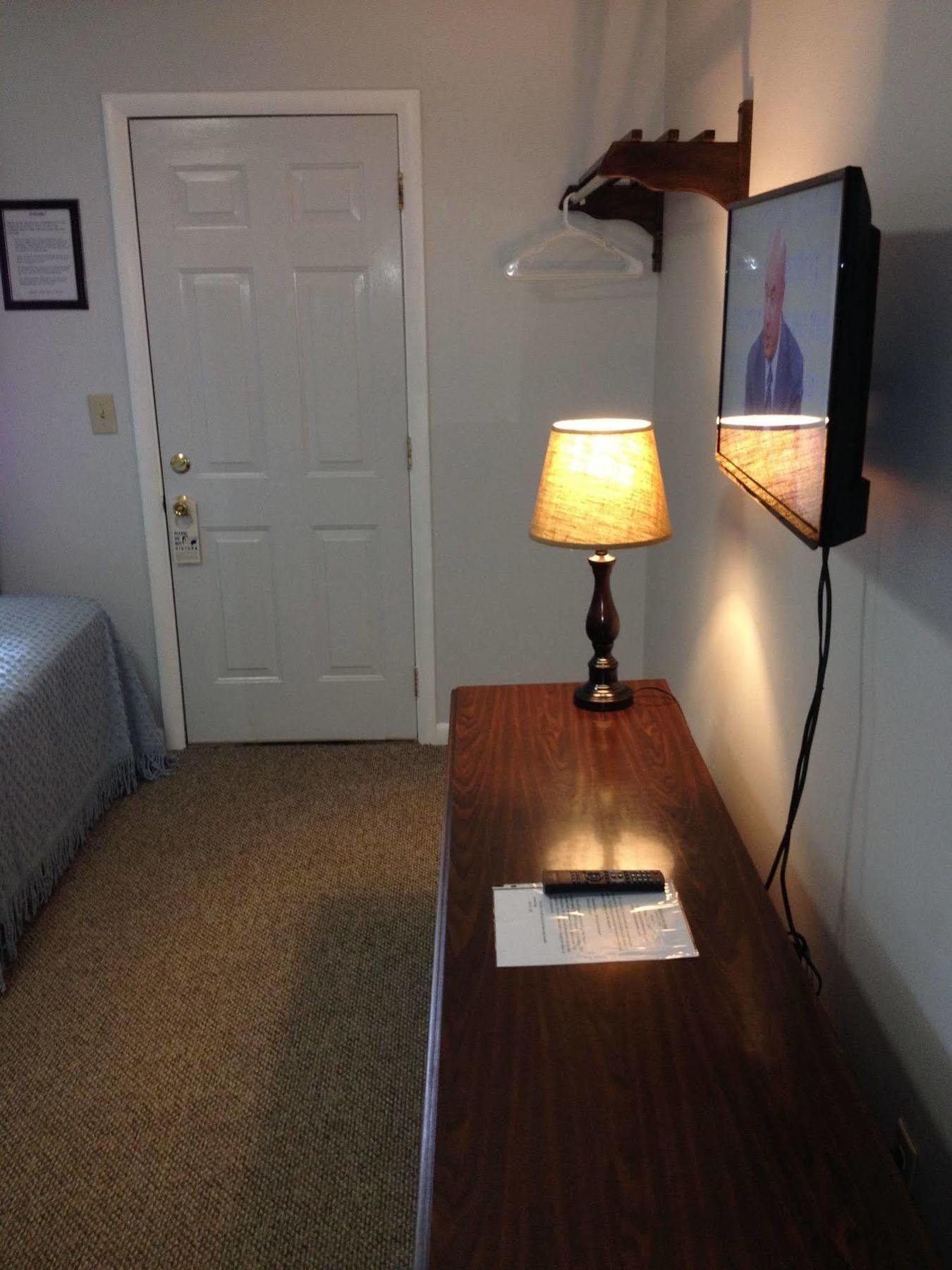 Mcgregor Inn Motel Wilton 外观 照片